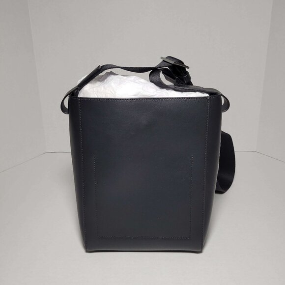 Everlane The Mini Studio Bag in Black - Picture 8 of 10